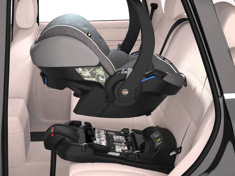 silla coche grupo 0 instalada sobre base ISOFIX para mayor seguridad